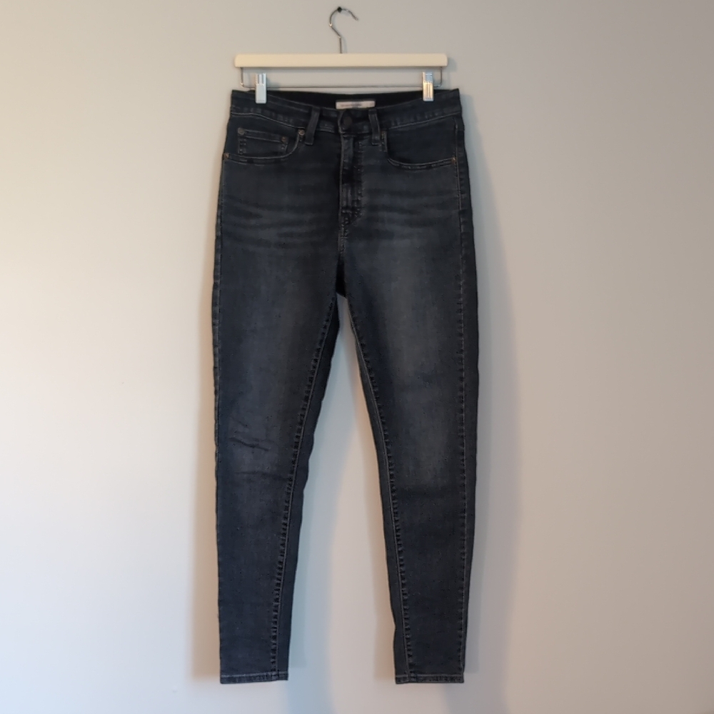 Levi's | Women's 721 High Rise Dark Gray Skinny Jeans
